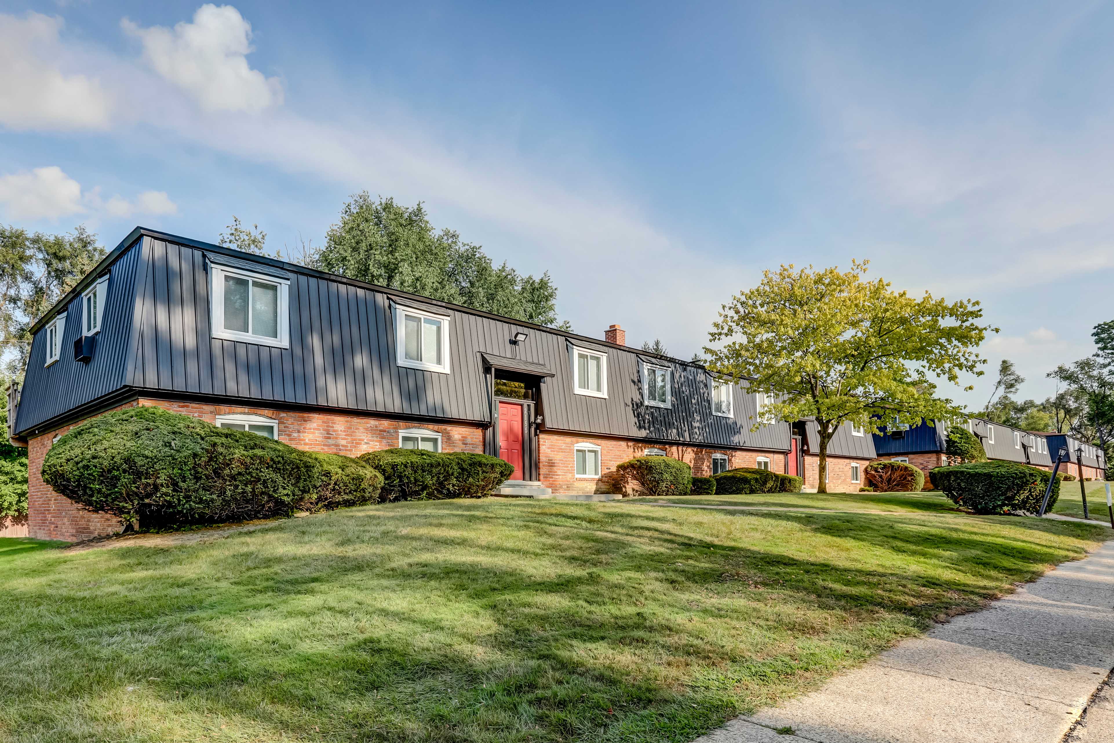 Apartment Housing Z on Decker